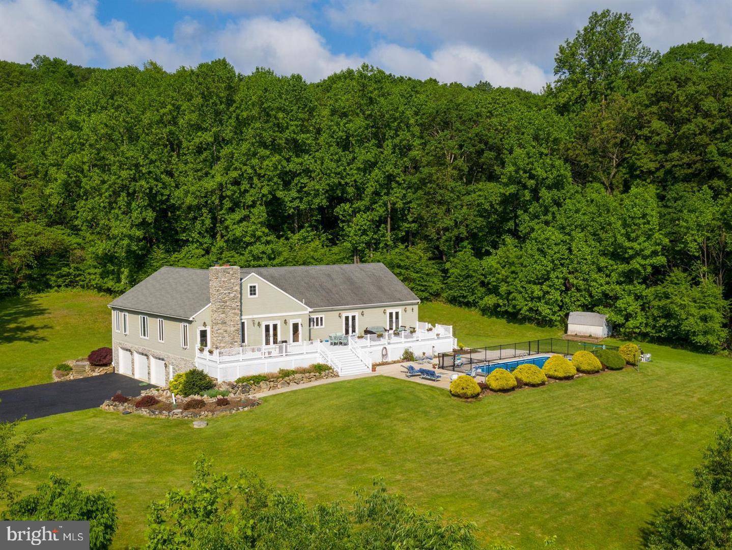 Bechtelsville, PA 19505,144 HARDT HILL RD