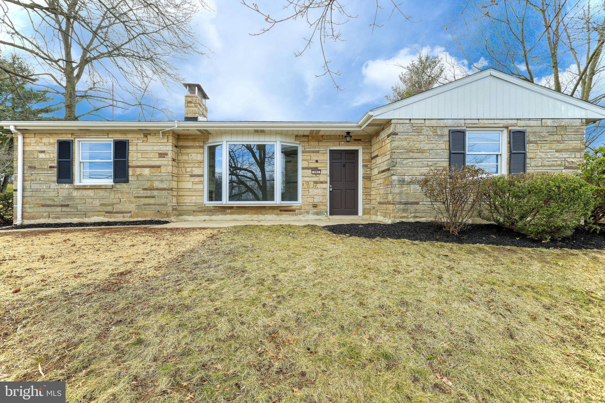 New Cumberland, PA 17070,101 PLEASANTVIEW TER