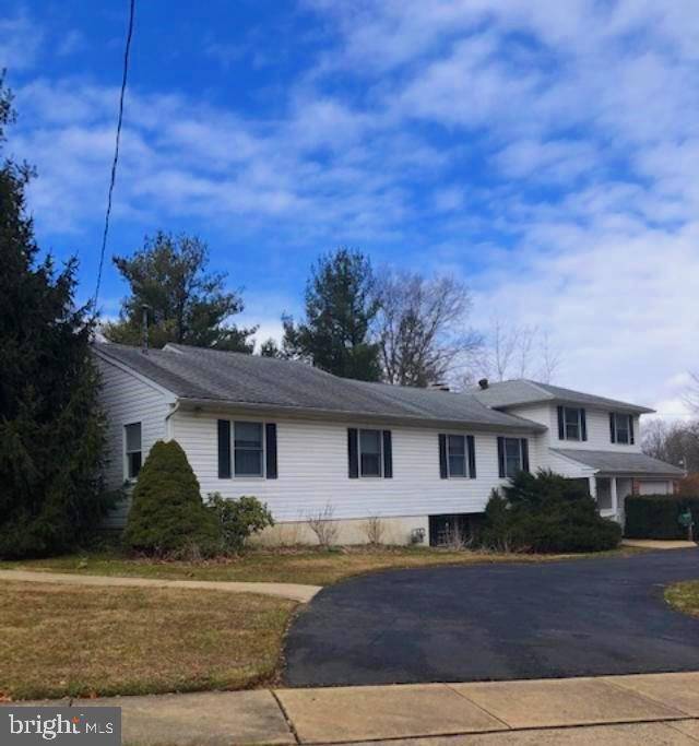 Warminster, PA 18974,935 CATHE LN