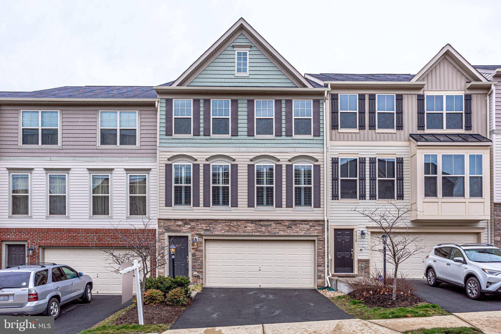 Ashburn, VA 20148,42736 OGILVIE SQ