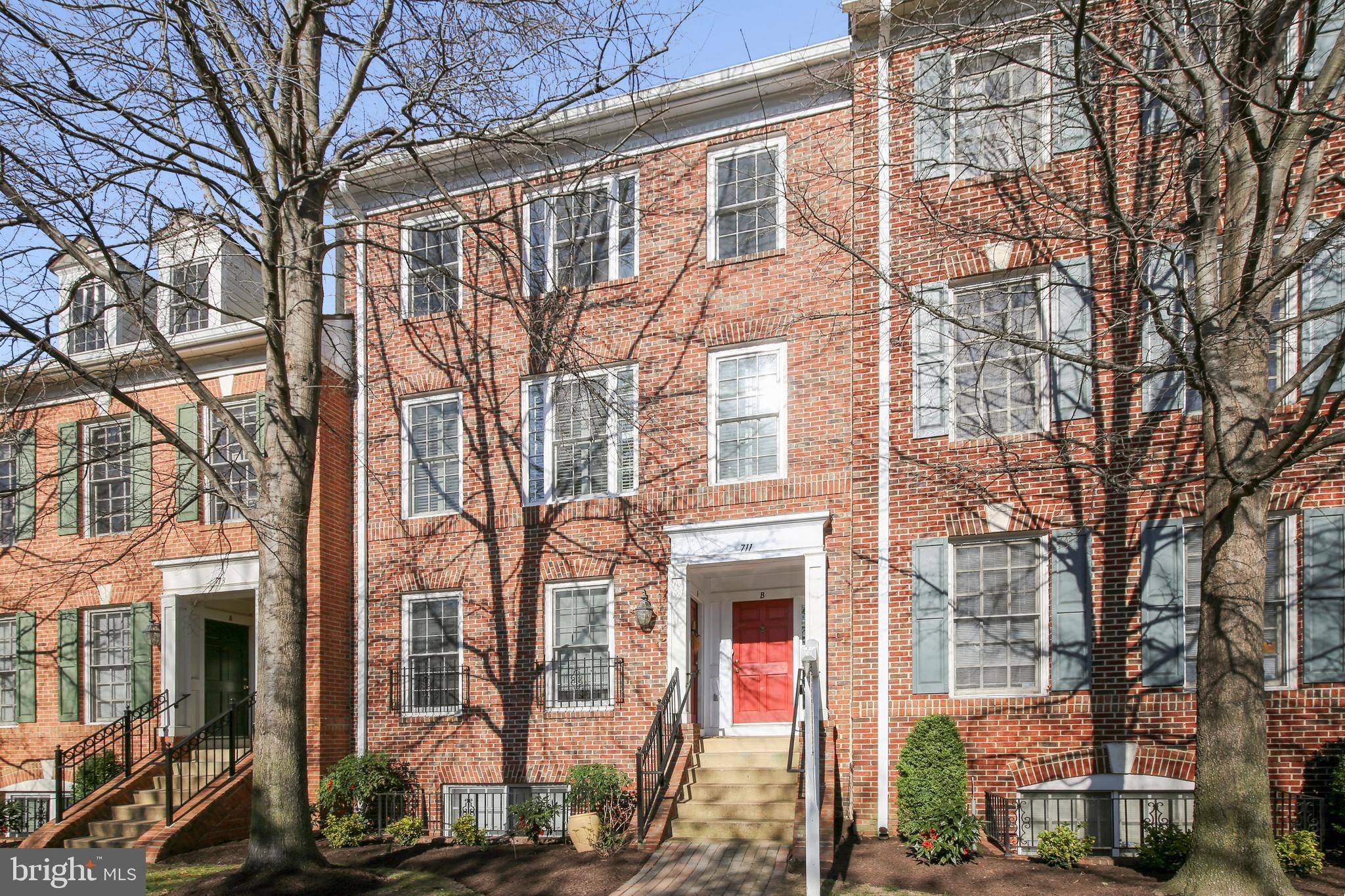 Alexandria, VA 22314,711-B MASSEY LN