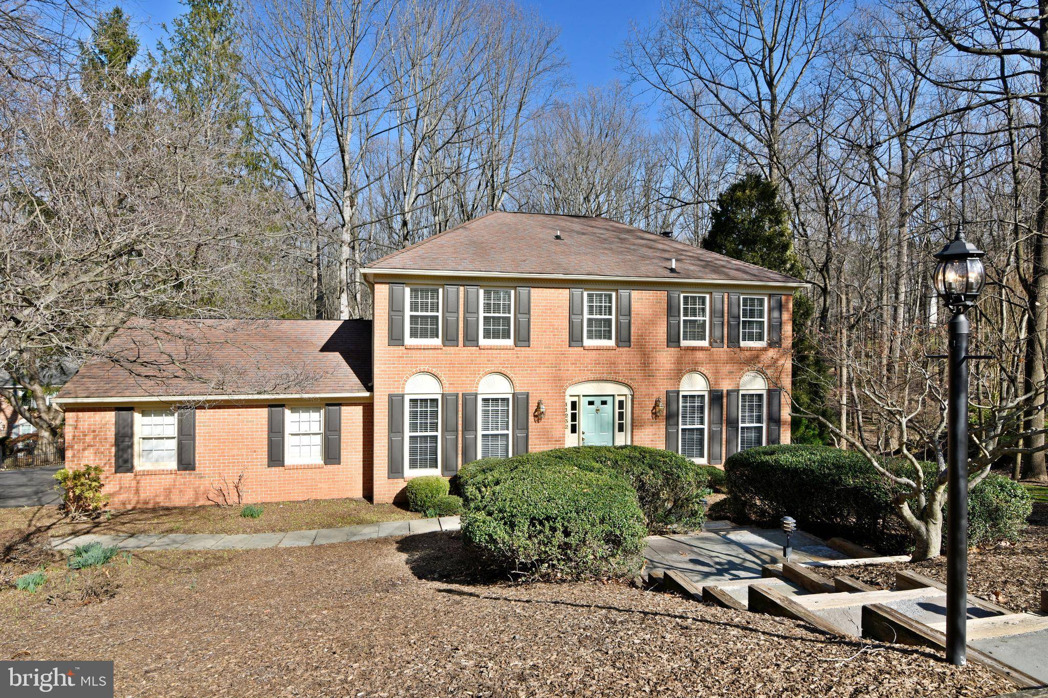 Oakton, VA 22124,11232 CRANBROOK LN