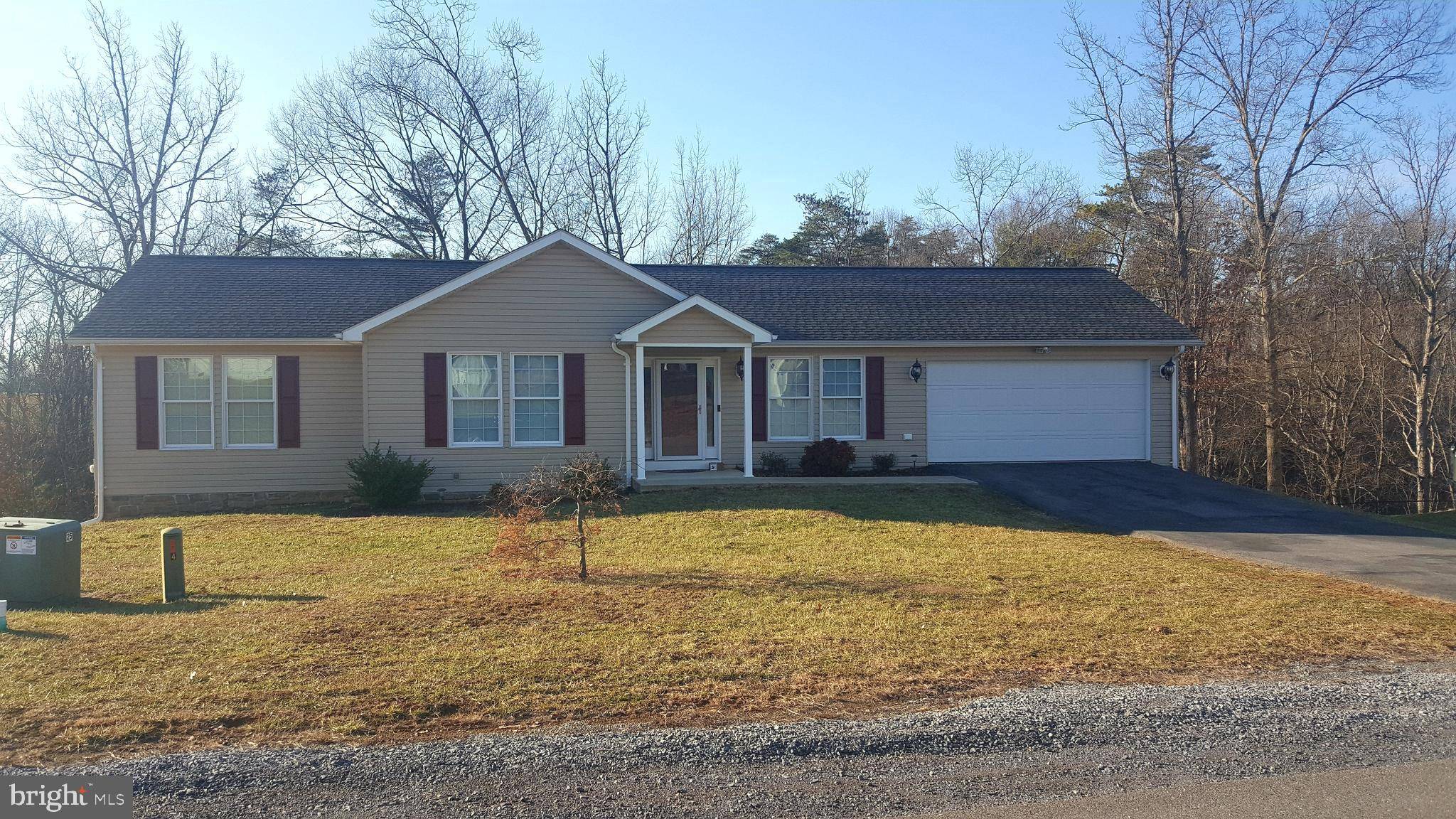 Inwood, WV 25428,103 CANOE CT