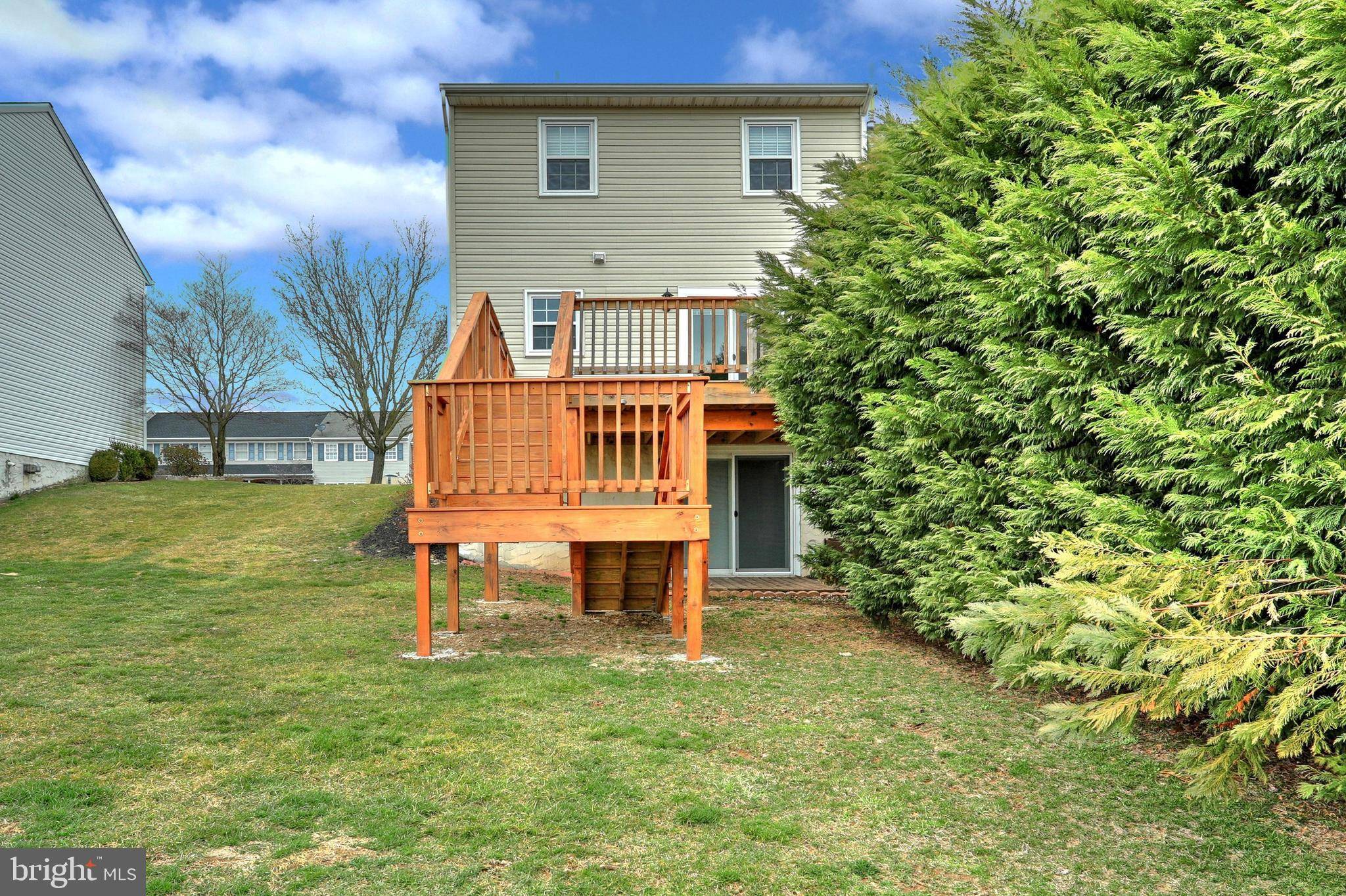 York, PA 17404,320 ROBIN HILL CIR