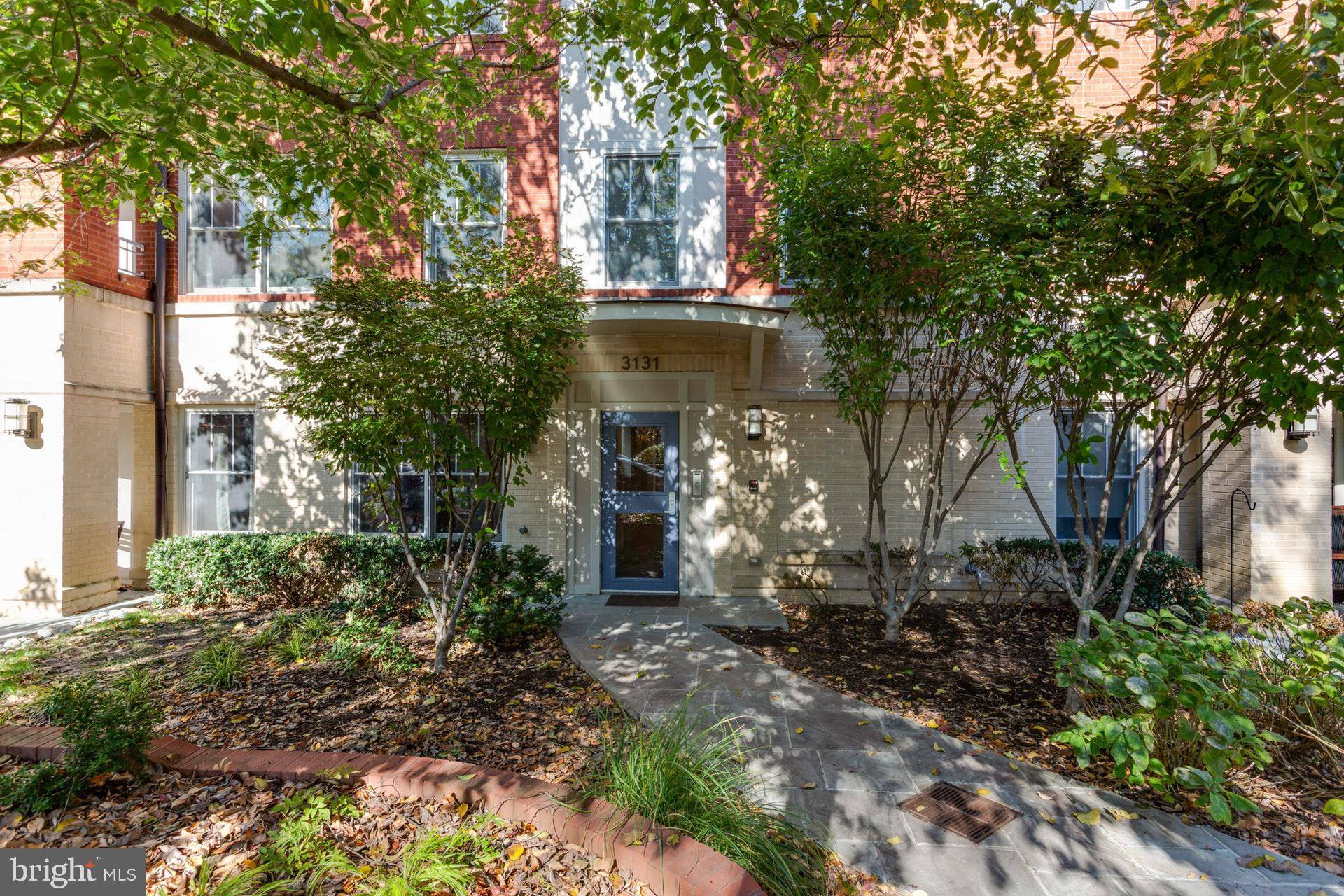 Arlington, VA 22201,3131 9TH RD N #24