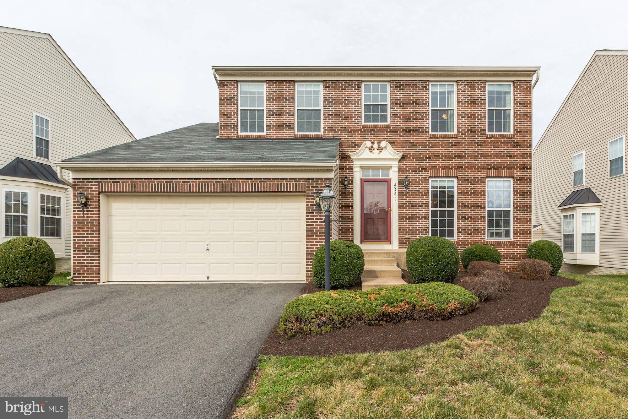 Chantilly, VA 20152,42228 SWEET CT