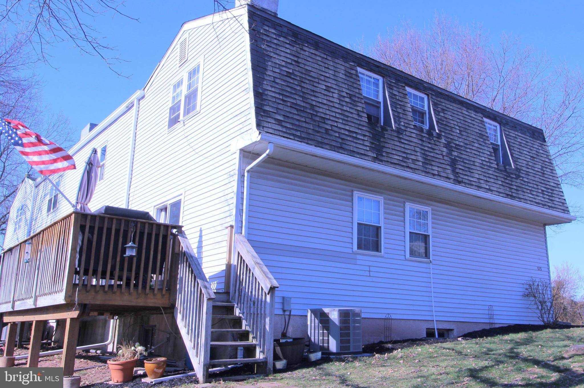 Pottstown, PA 19464,523 VILLAGE LN