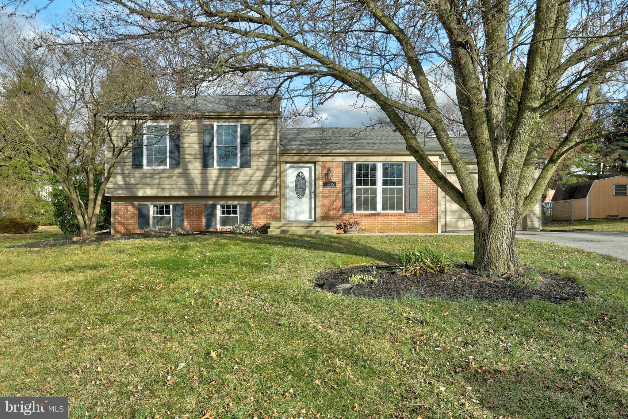 York, PA 17402,3315 TAUNTON DR