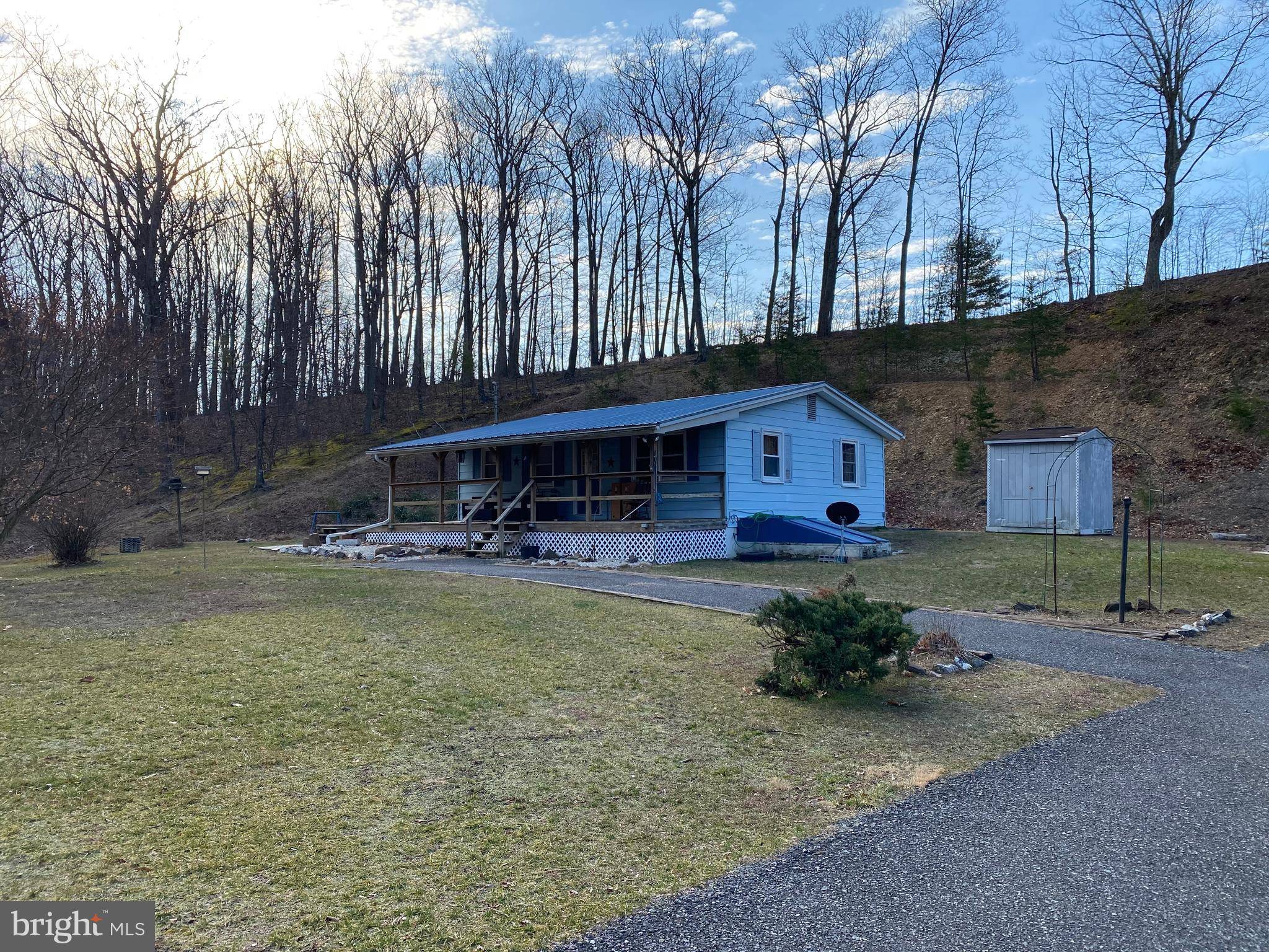 Berkeley Springs, WV 25411,1066 SAND MINE RD