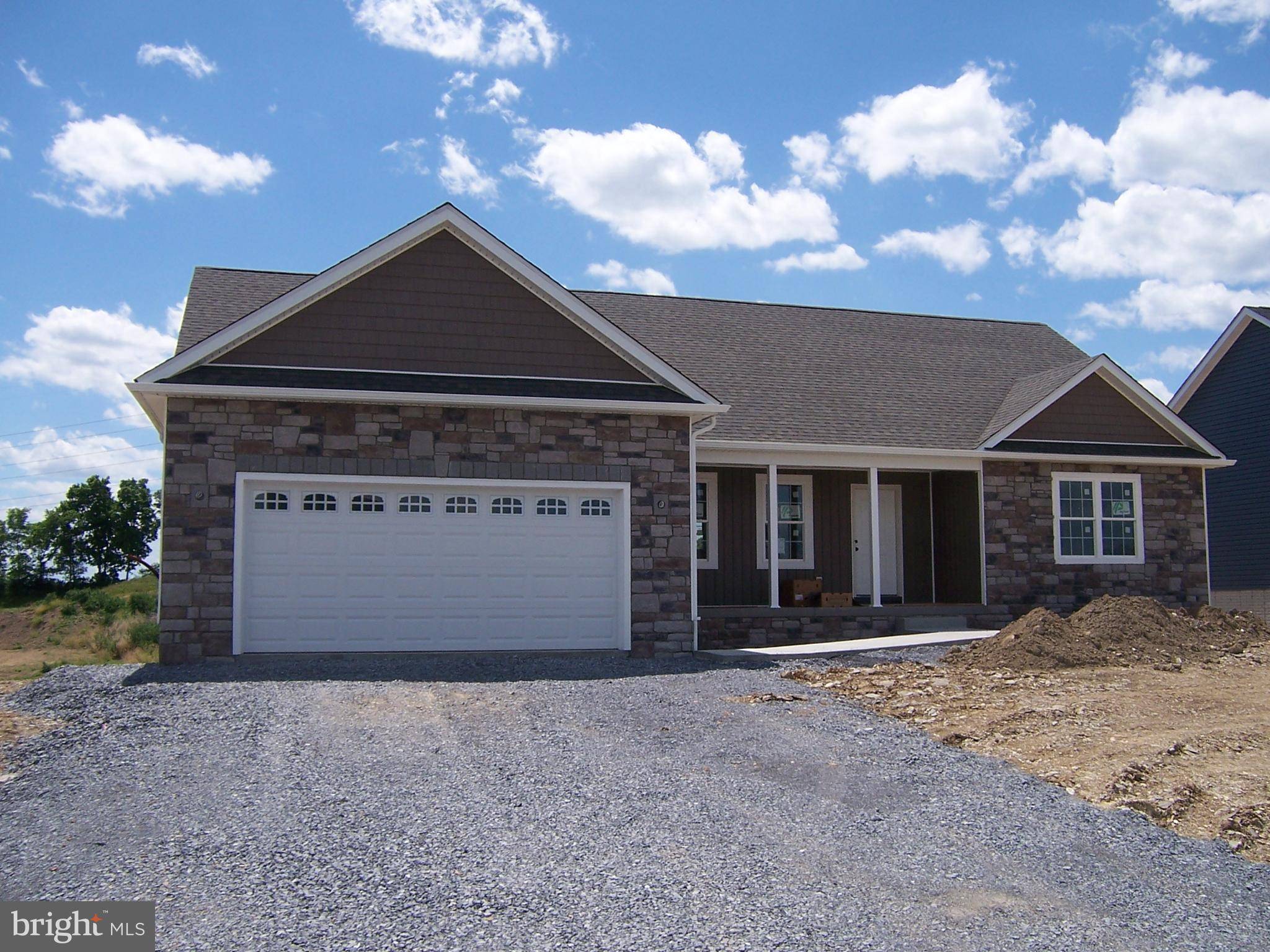 Inwood, WV 25428,93 BRANSON CT