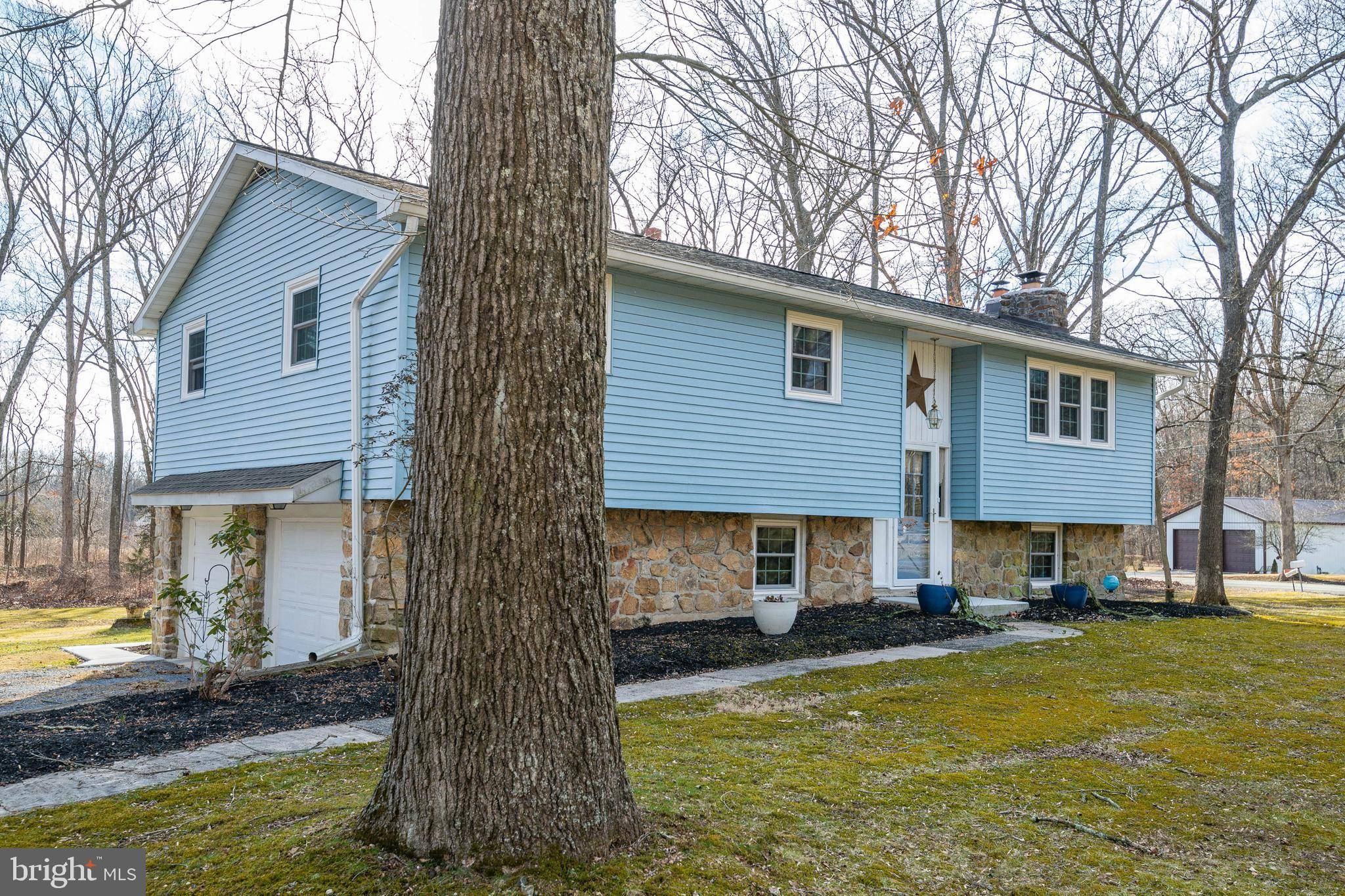 Oley, PA 19547,508 LONG LN