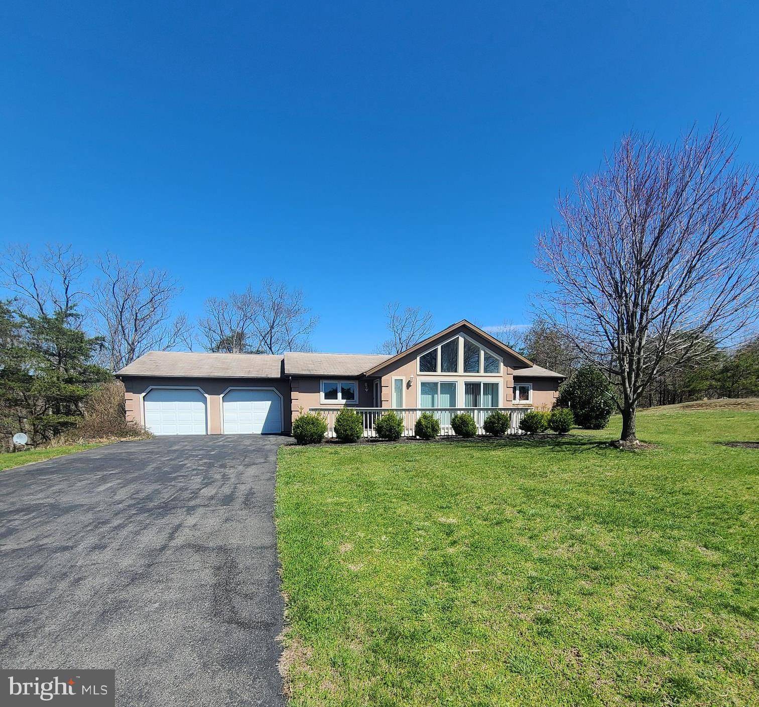 Berkeley Springs, WV 25411,427 PRADO WAY