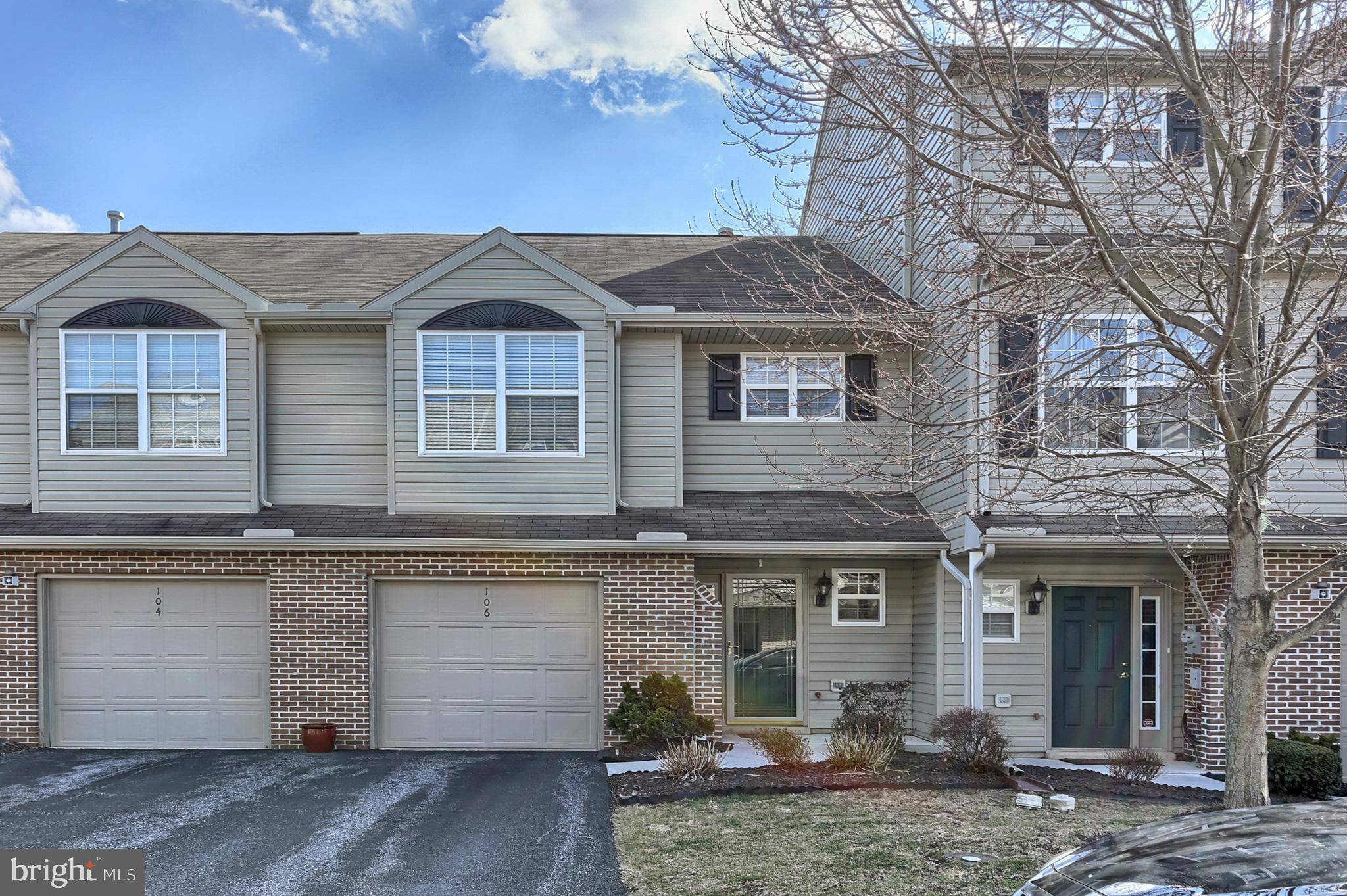 Hummelstown, PA 17036,106 HAWK CT