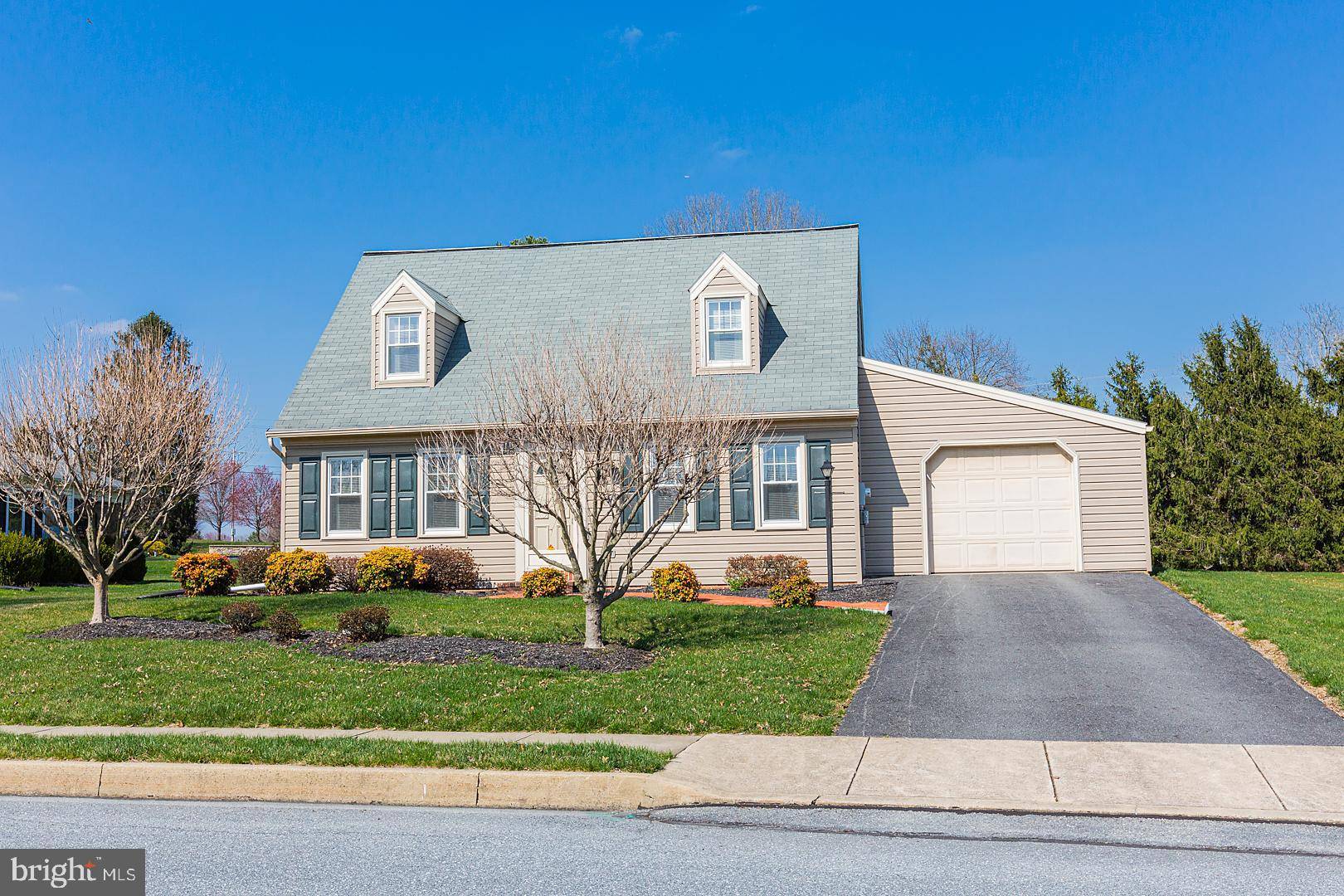 Lancaster, PA 17602,807 E JEFFERSON CT