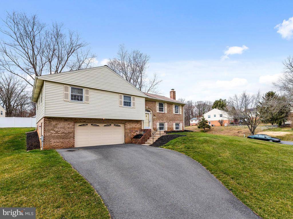 Olney, MD 20832,10 ASHLAND BROOKE CT