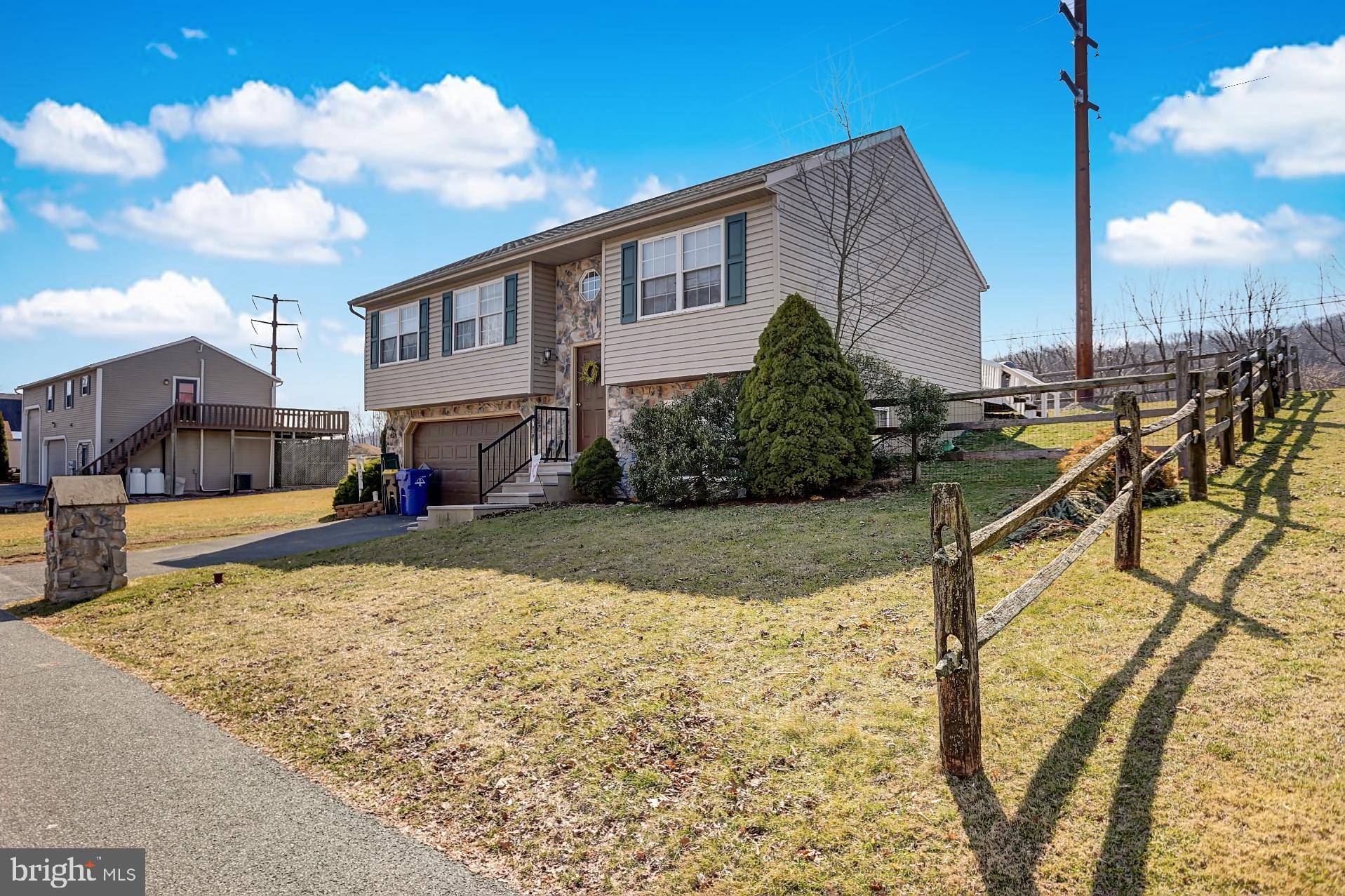 Robesonia, PA 19551,544 W OAK AVE