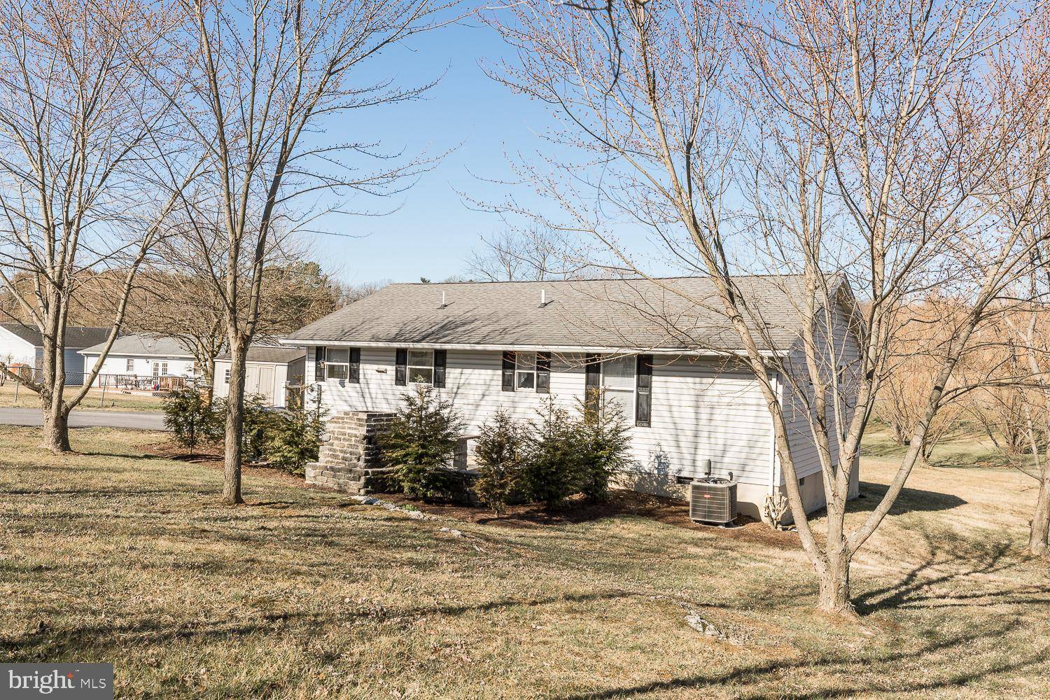 Maurertown, VA 22644,73 HILLSIDE DR