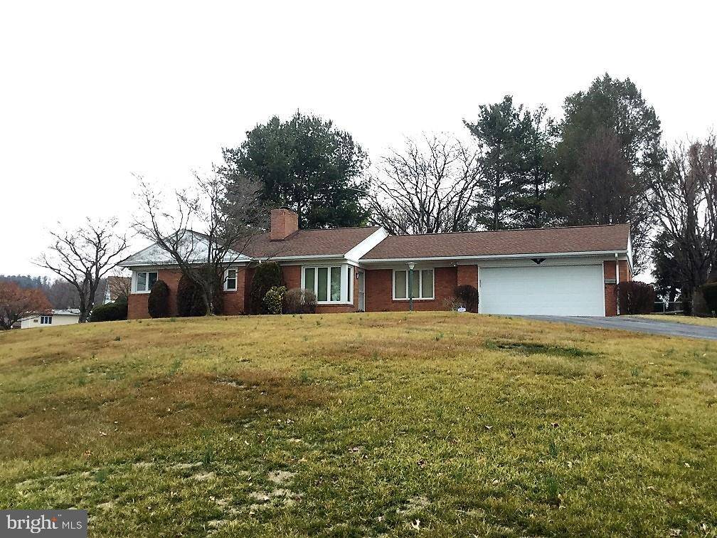 Waynesboro, PA 17268,9305 OYER CT