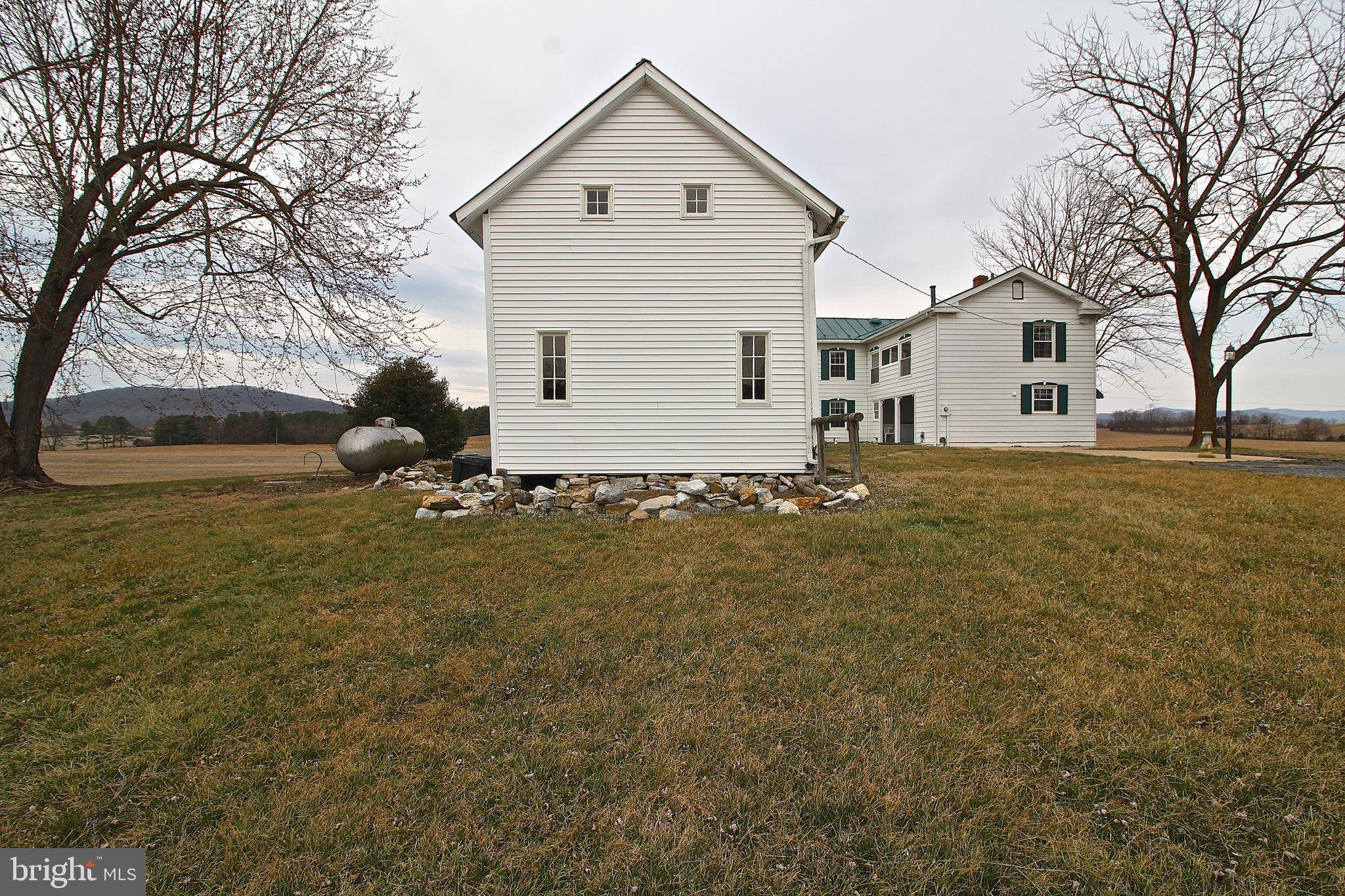 Mount Jackson, VA 22842,3345 CONICVILLE RD