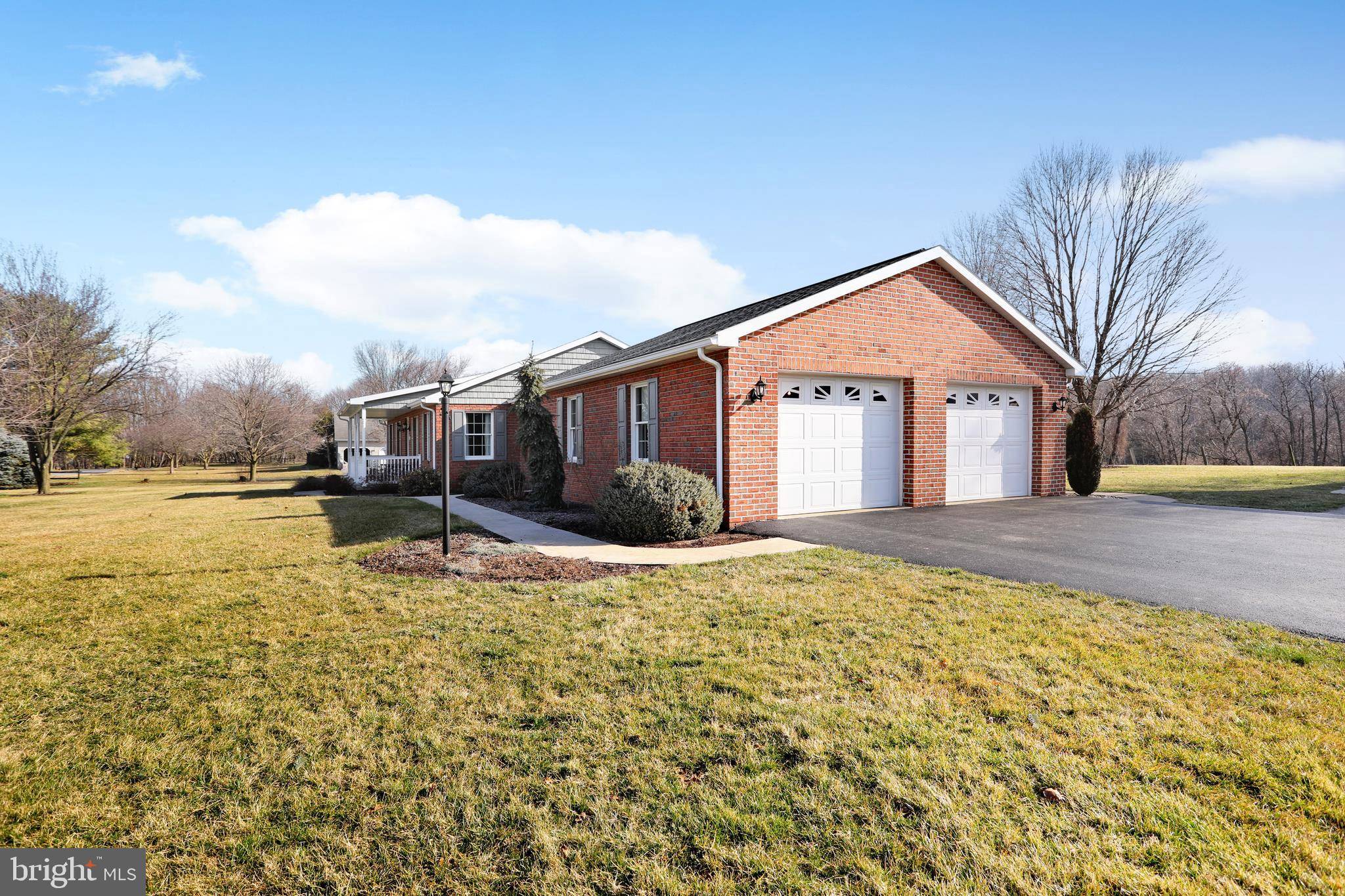 Shippensburg, PA 17257,131 CRABAPPLE LN