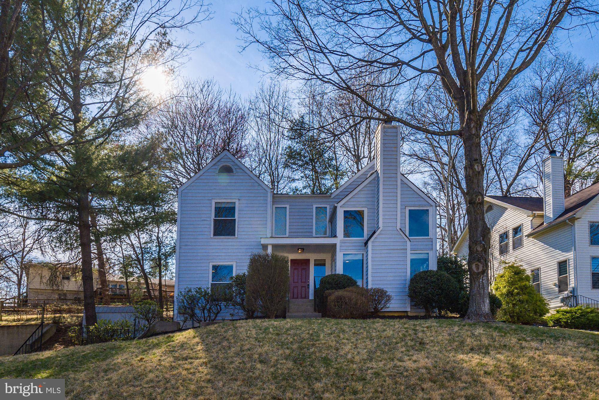 Gaithersburg, MD 20878,8 SOLITAIRE CT