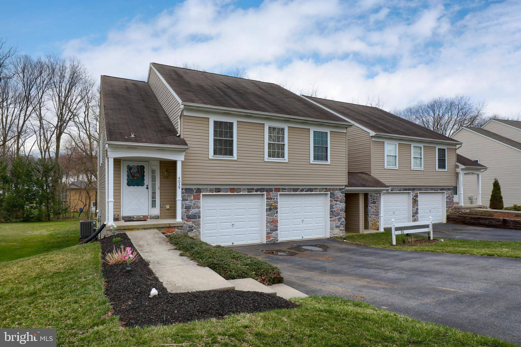 Mount Joy, PA 17552,4039 PARKSIDE CT