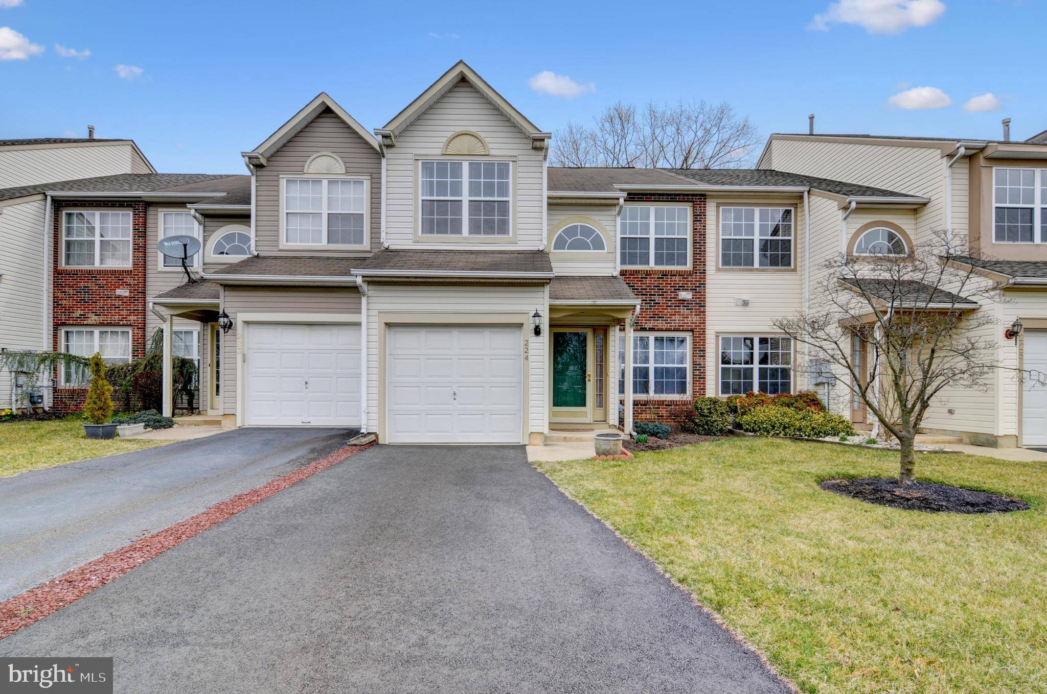 Robbinsville, NJ 08691,224 BROMLEY CT