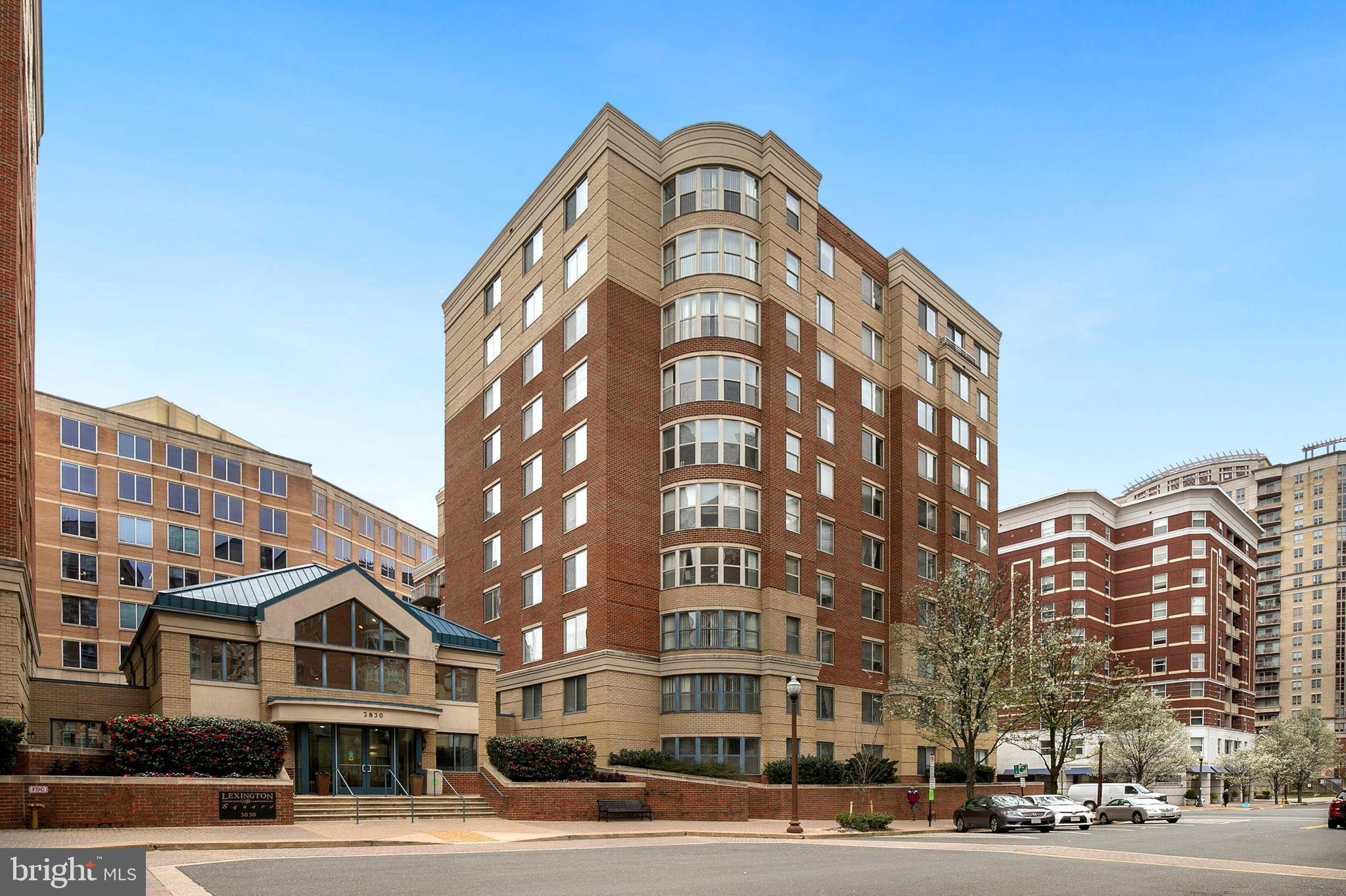 Arlington, VA 22203,3830 9TH ST N #705W