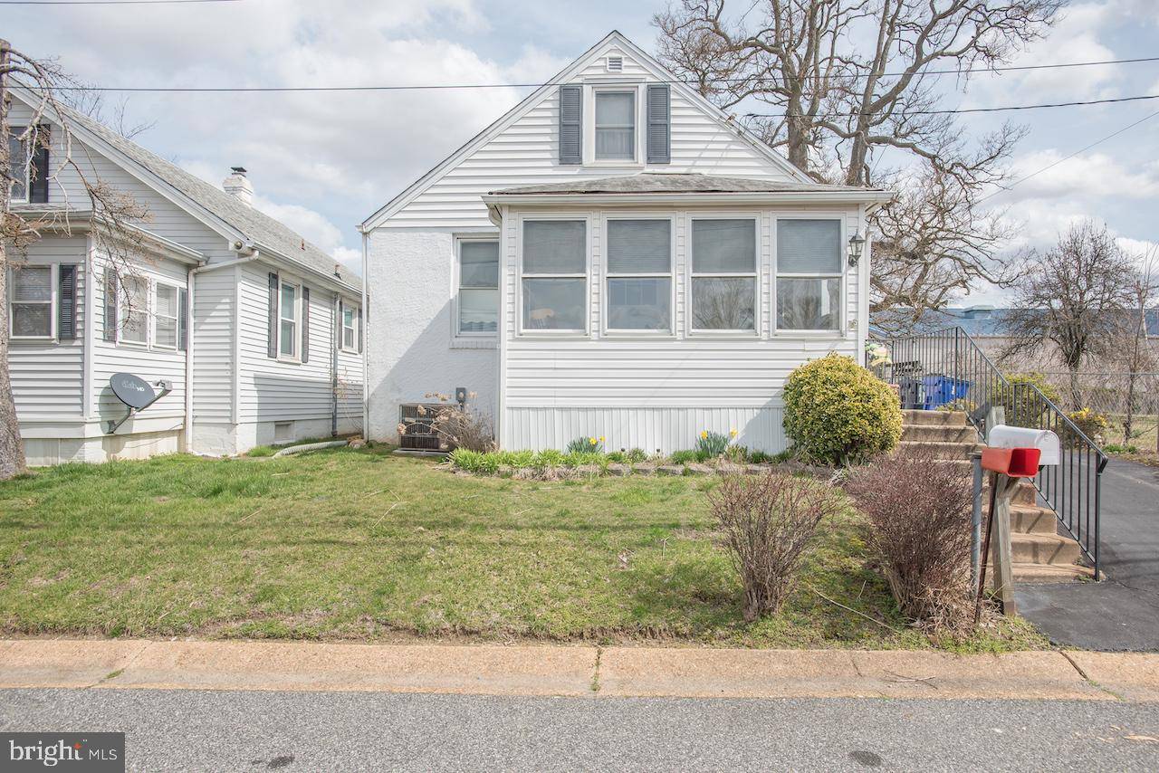 New Castle, DE 19720,413 E HAZELDELL AVE E