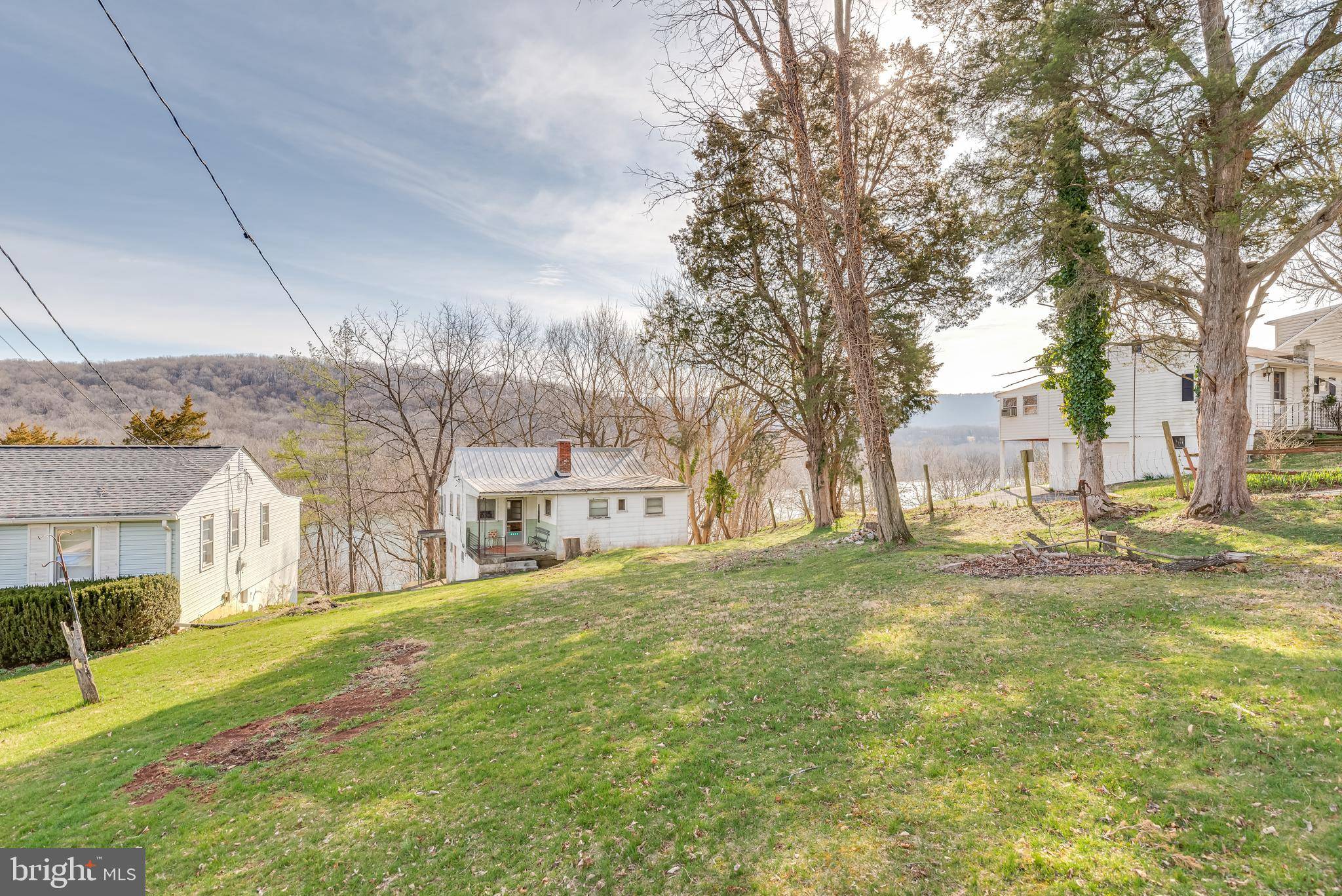 Harpers Ferry, WV 25425,4464 BAKERTON ROAD