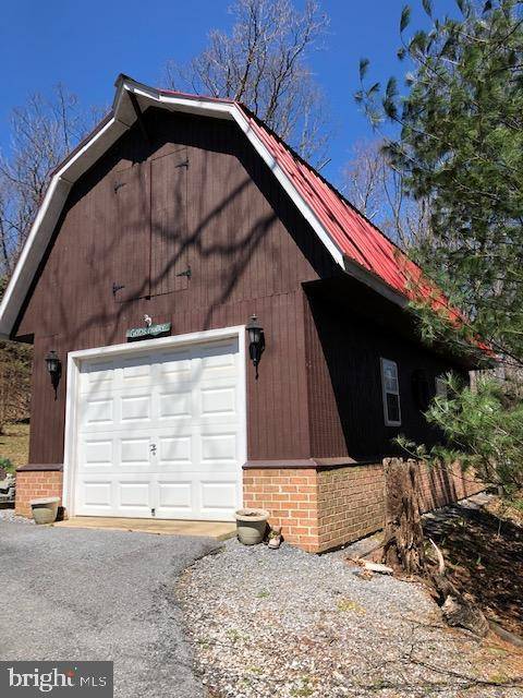 Hedgesville, WV 25427,77 TRAPPER