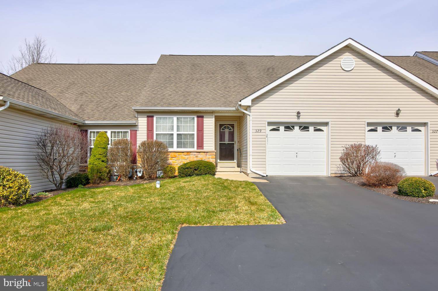 Royersford, PA 19468,329 JEFFERSON CT