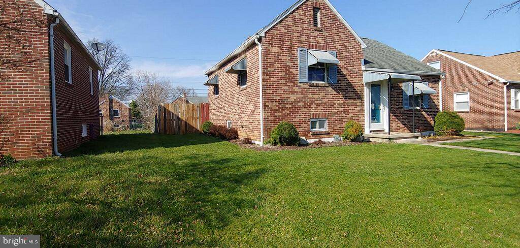 York, PA 17404,739 CONEWAGO AVE