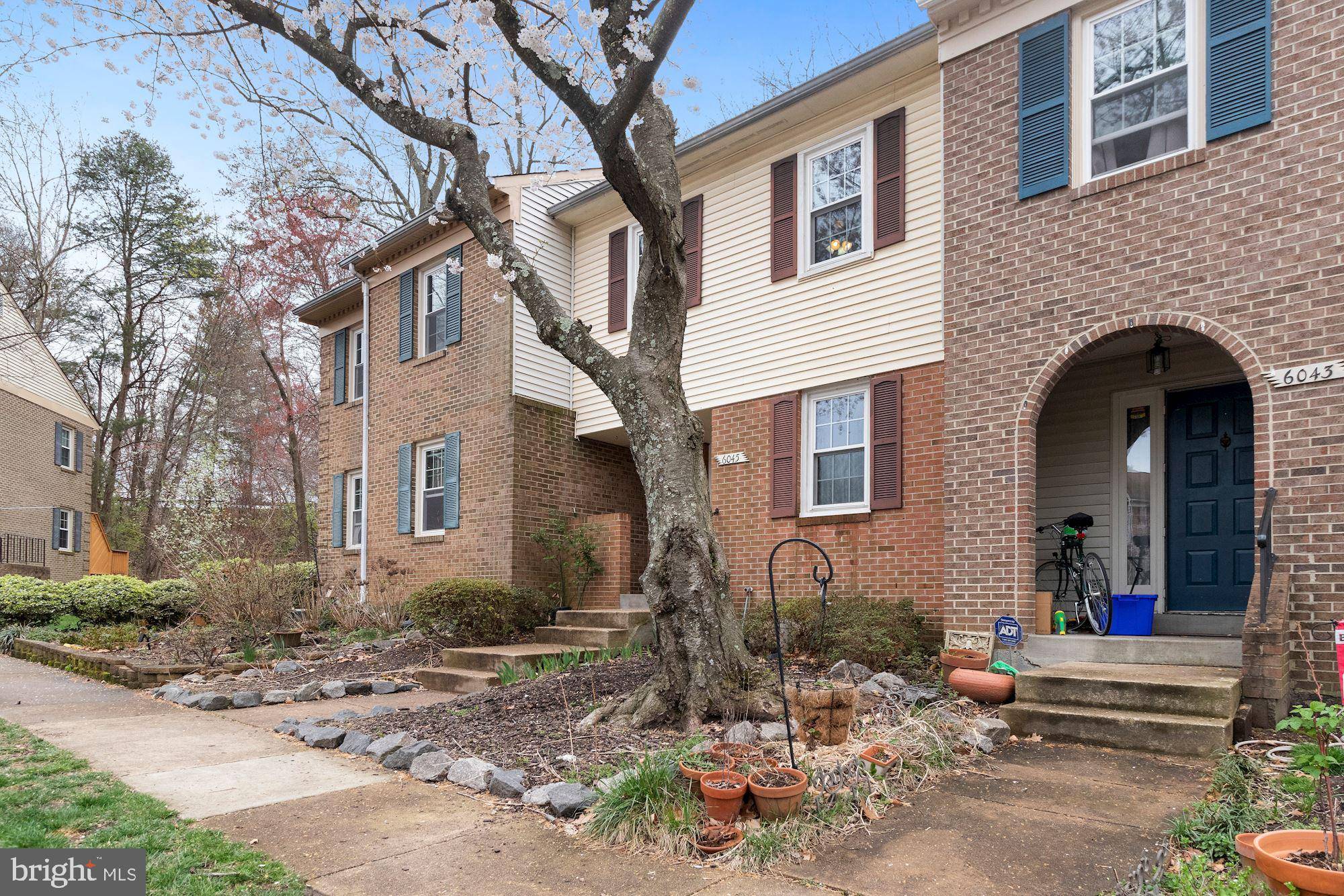 Alexandria, VA 22310,6045 CROWN ROYAL CIR