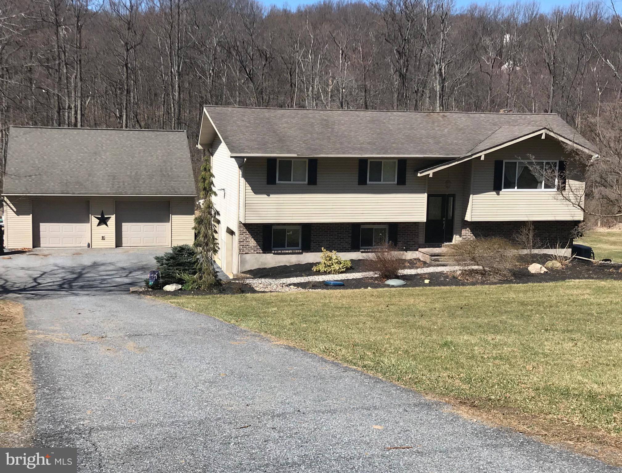 Robesonia, PA 19551,951 SPORTSMAN RD