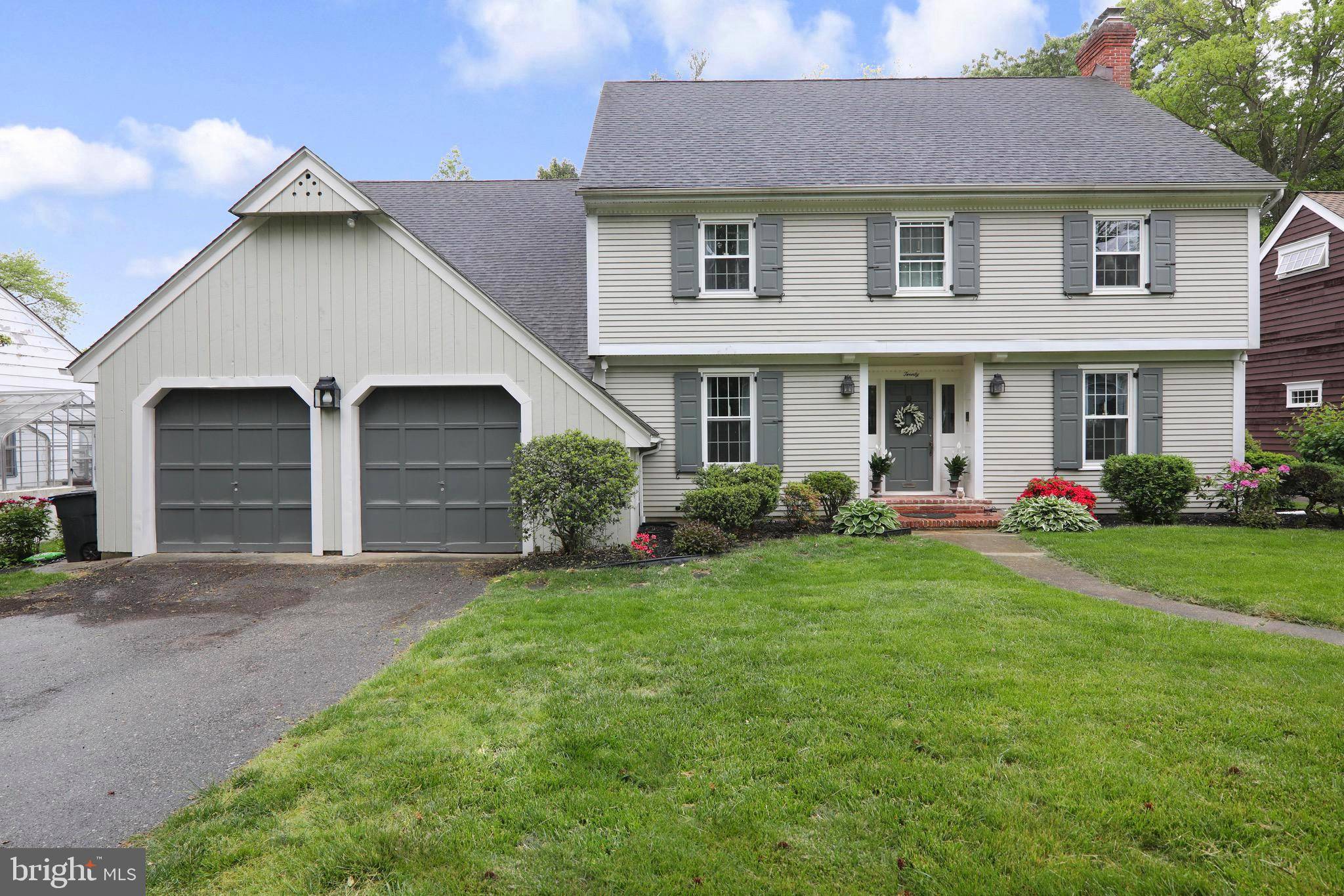 Haddonfield, NJ 08033,20 COLONIAL RIDGE DR