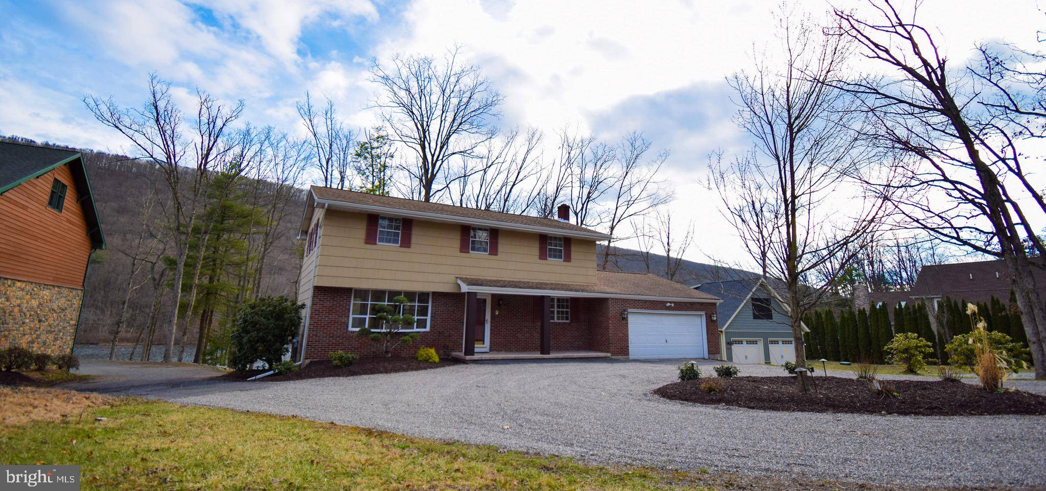 Nesquehoning, PA 18240,48 GREAT OAKS DR