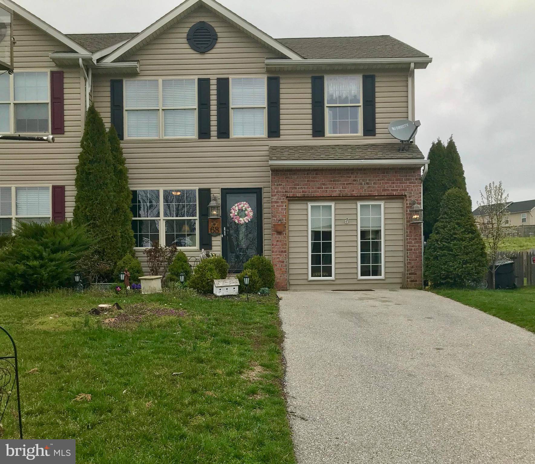 Hanover, PA 17331,68 HEMLOCK DR