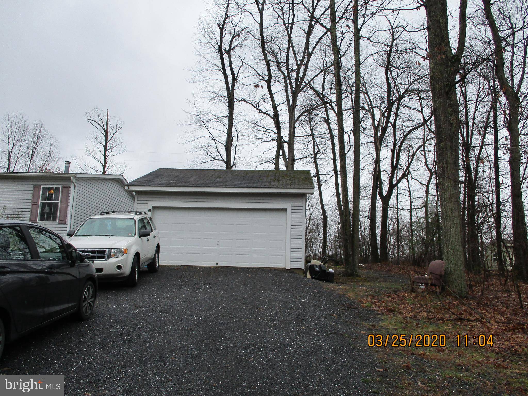 Hedgesville, WV 25427,190 DUSTY LN