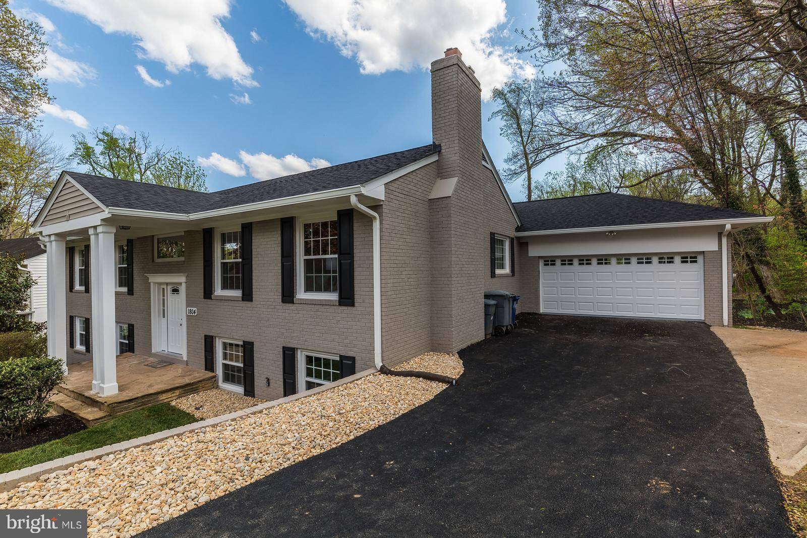 Mclean, VA 22101,1804 BRIAR RIDGE CT