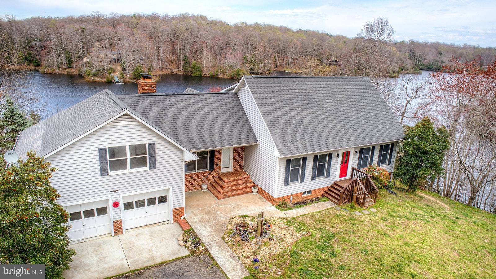 Montross, VA 22520,93 ILONA LN