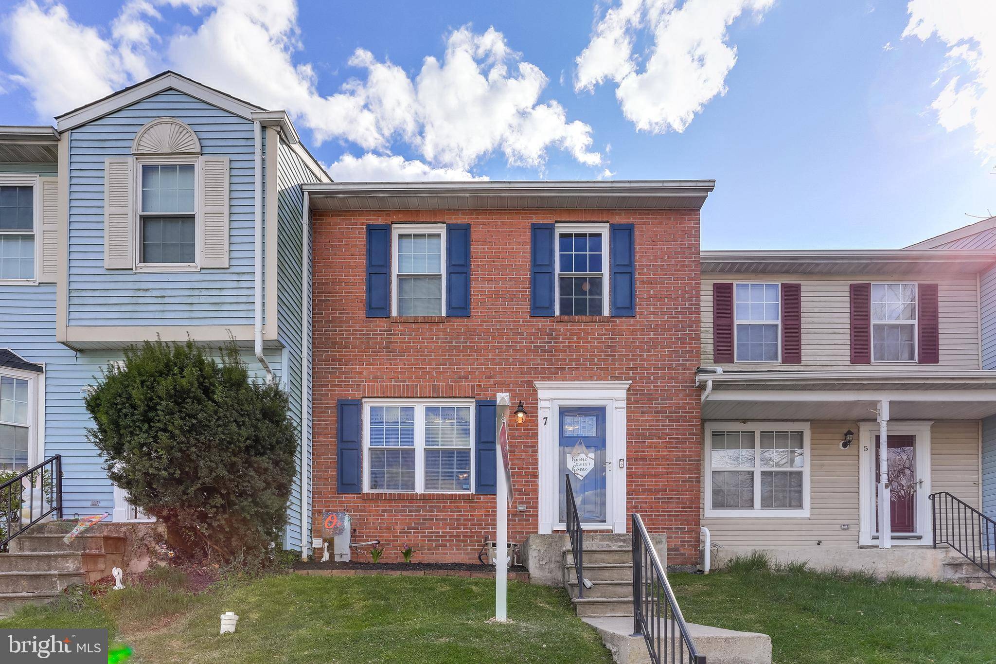 Baltimore, MD 21237,7 HARDWOOD DR