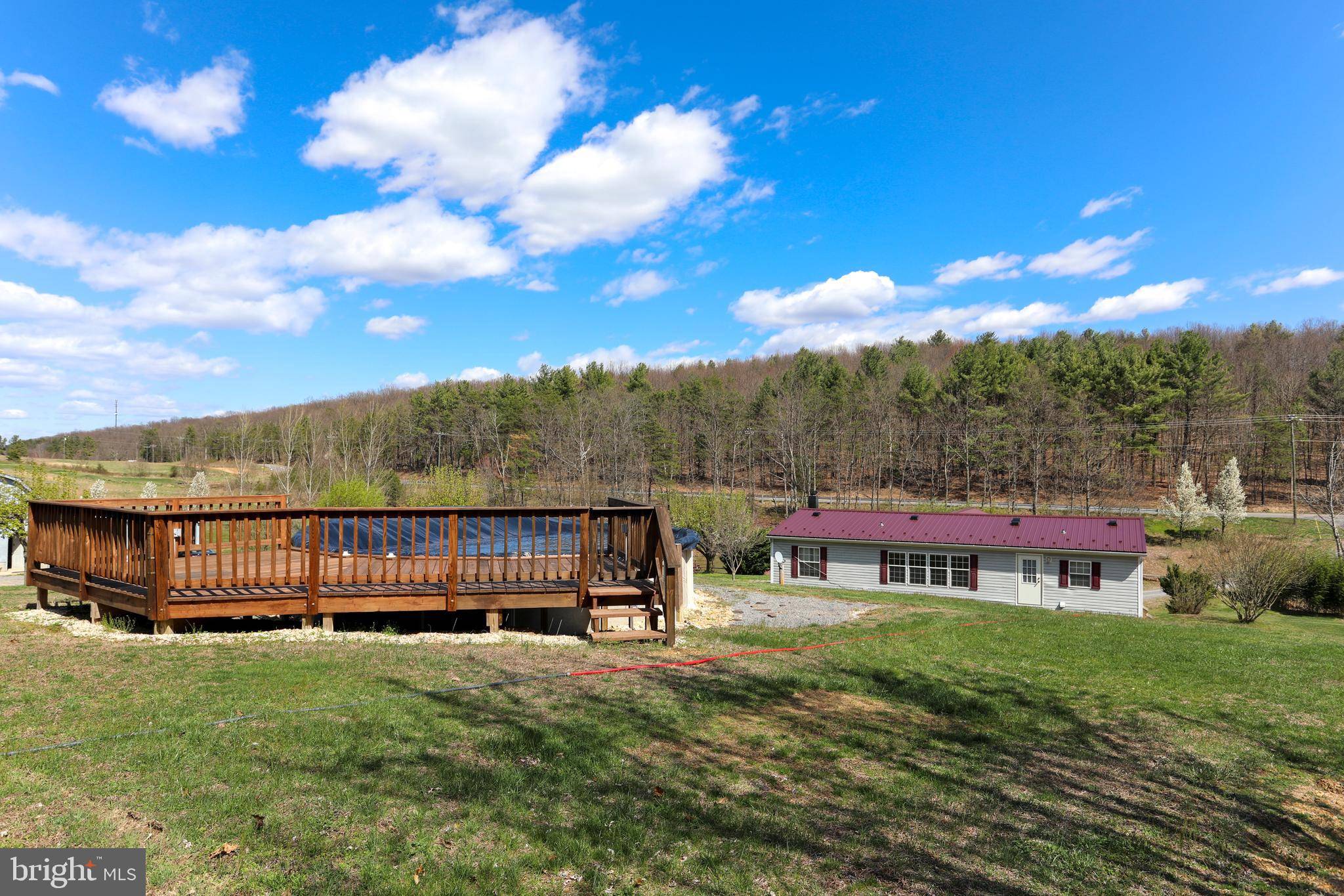 Berkeley Springs, WV 25411,898 WAUGH RD