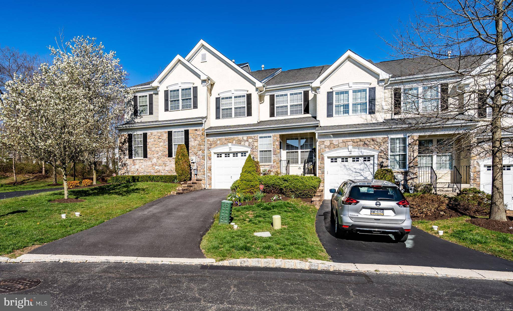 Newtown Square, PA 19073,20 LONGVIEW LN