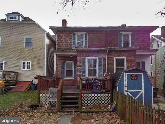 Quarryville, PA 17566,122 E STATE ST