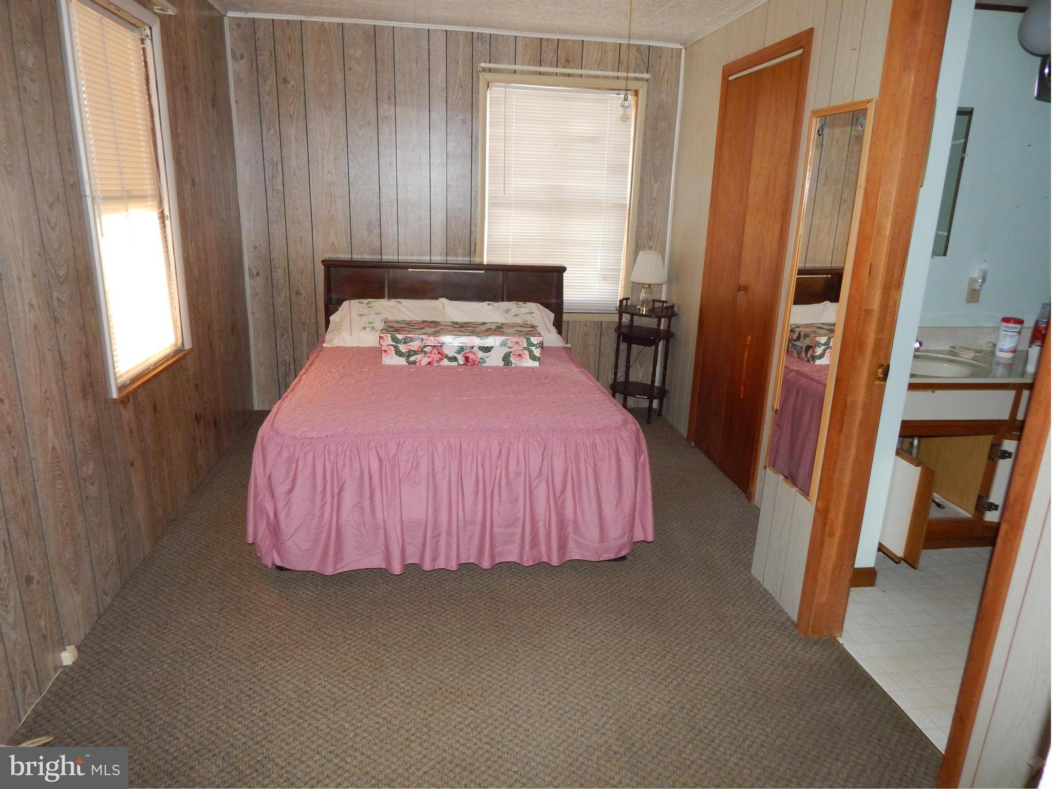 Great Cacapon, WV 25422,4162 ORLEANS RD