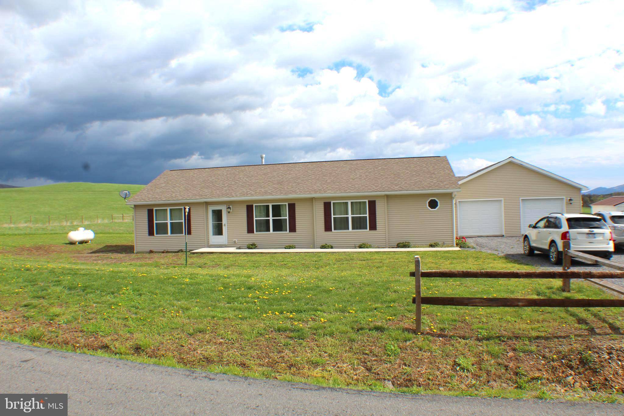 Maysville, WV 26833,3744 RIDGE RD