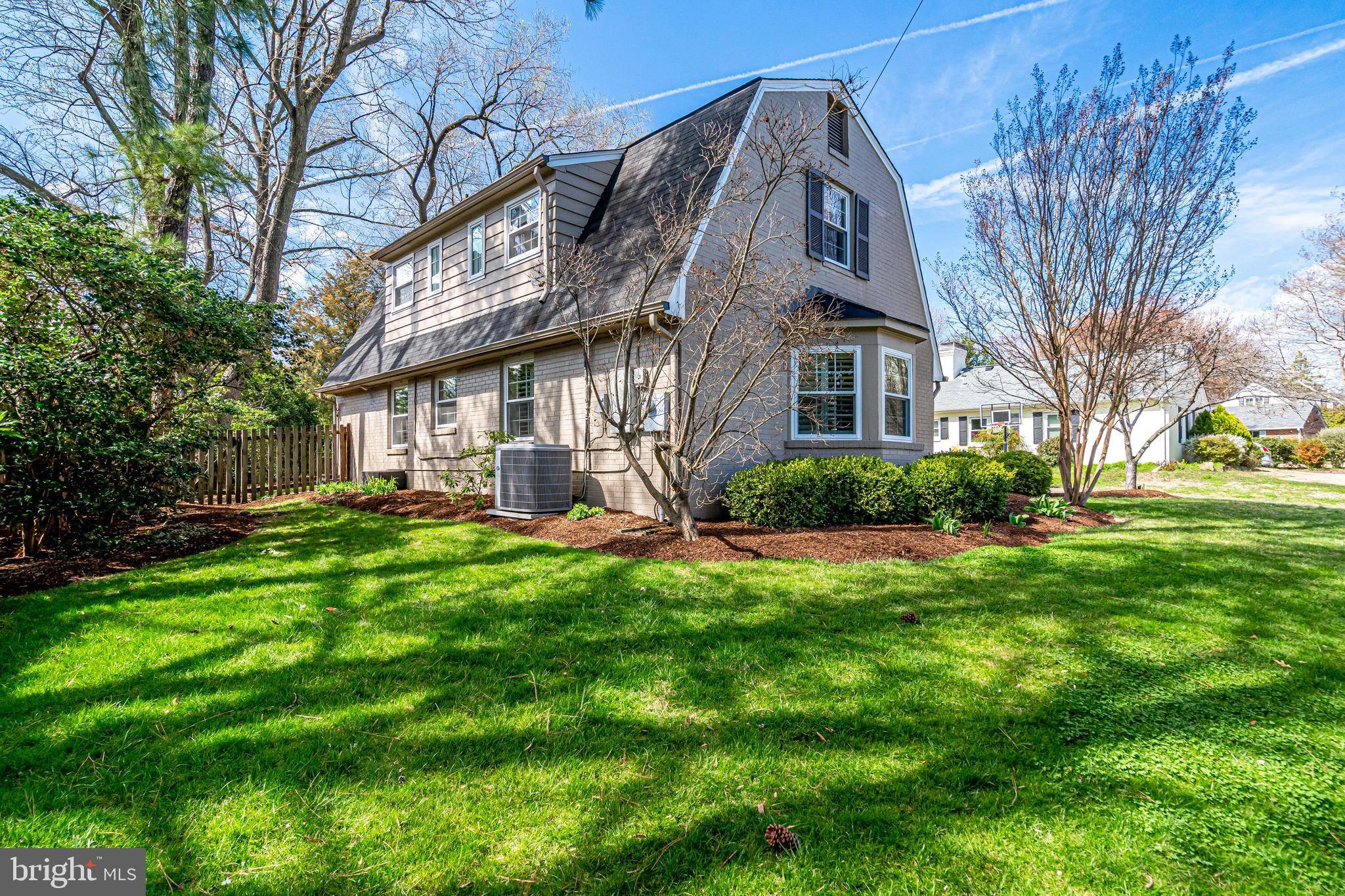 Alexandria, VA 22314,308 CROWN VIEW DR