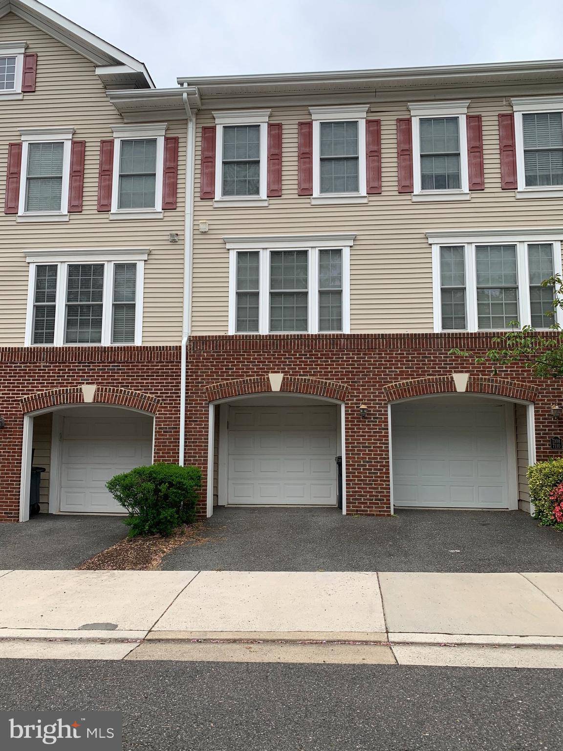 Alexandria, VA 22306,7110 MASON GROVE CT #28