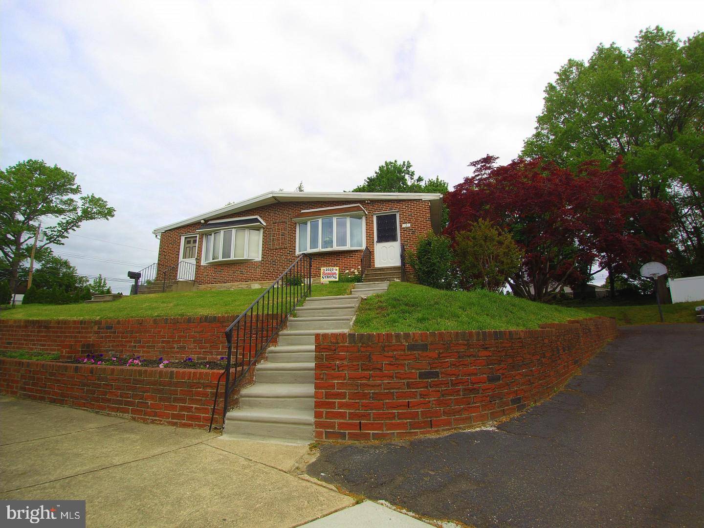 Philadelphia, PA 19154,121 VILLAGE LN